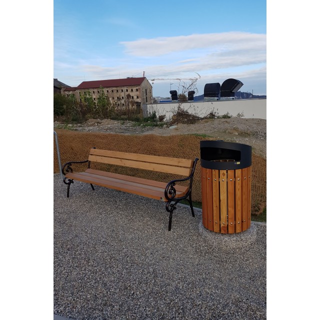 Parkovni koš s pokrovom