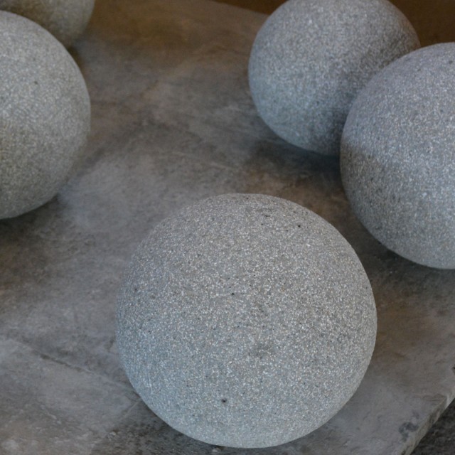 Betonska krogla 30 cm