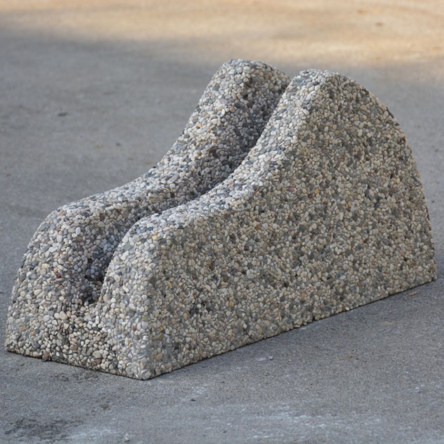 Betonsko stojalo za kolo